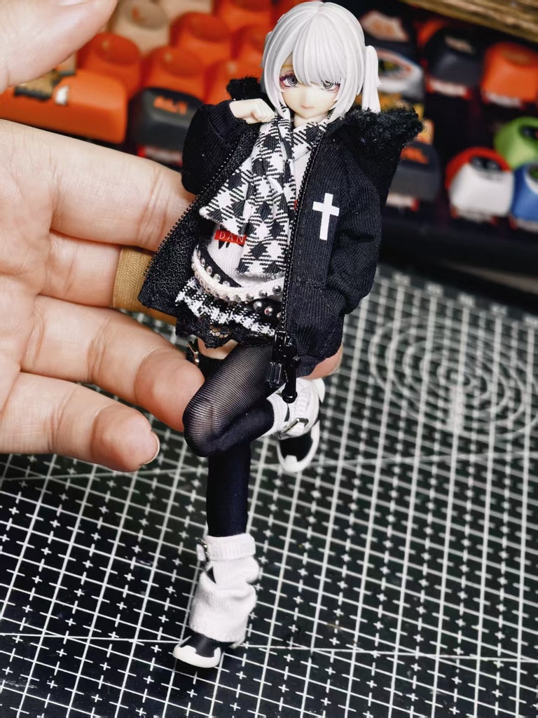 「1/12・ドール服」黒白レーススカートセット