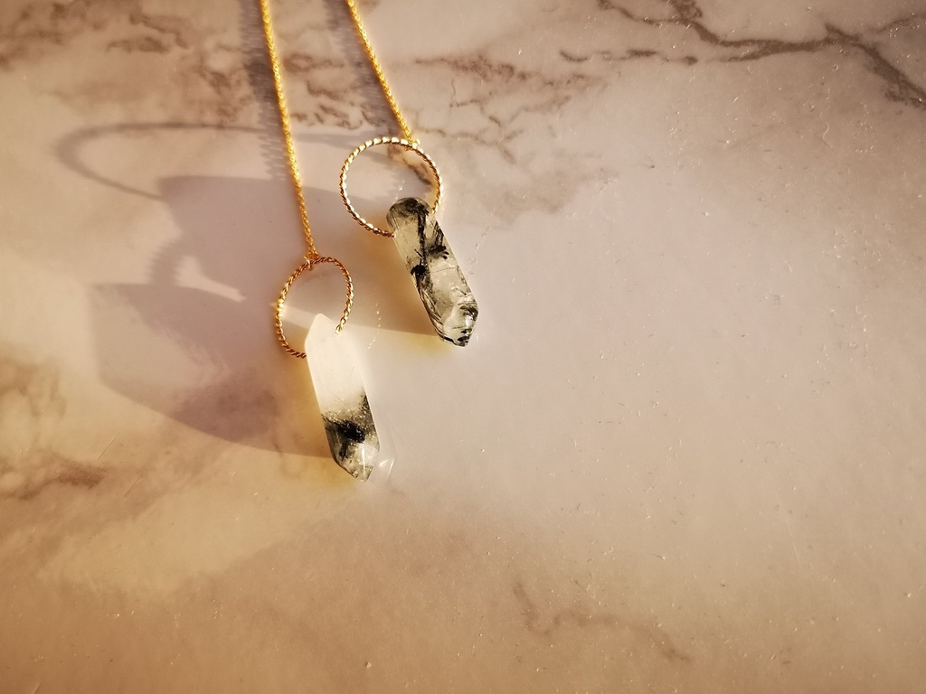 NPCイメージチェーンピアス(ヒュ、エメ、グラハ)