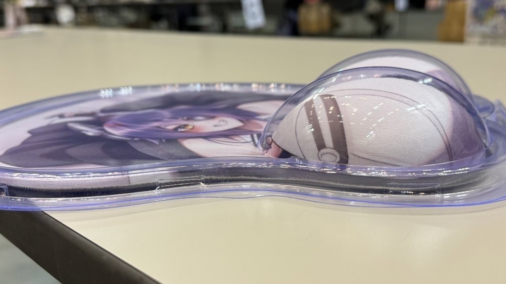 天龍ちゃん爆乳おっぱいマウスパッド