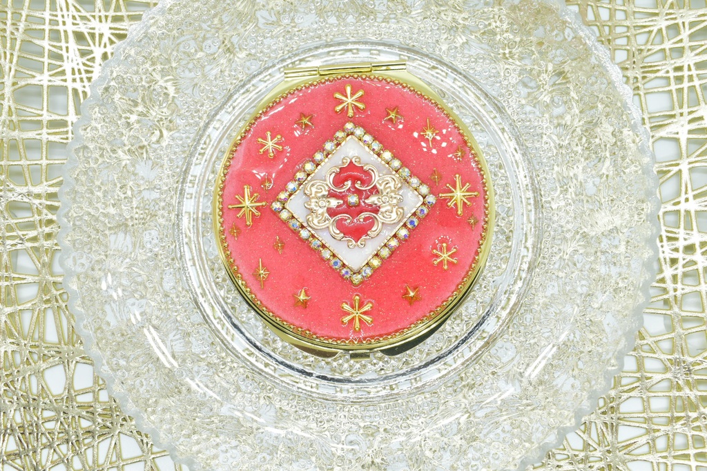 星と月の魔法陣コンパクトミラー(赤)