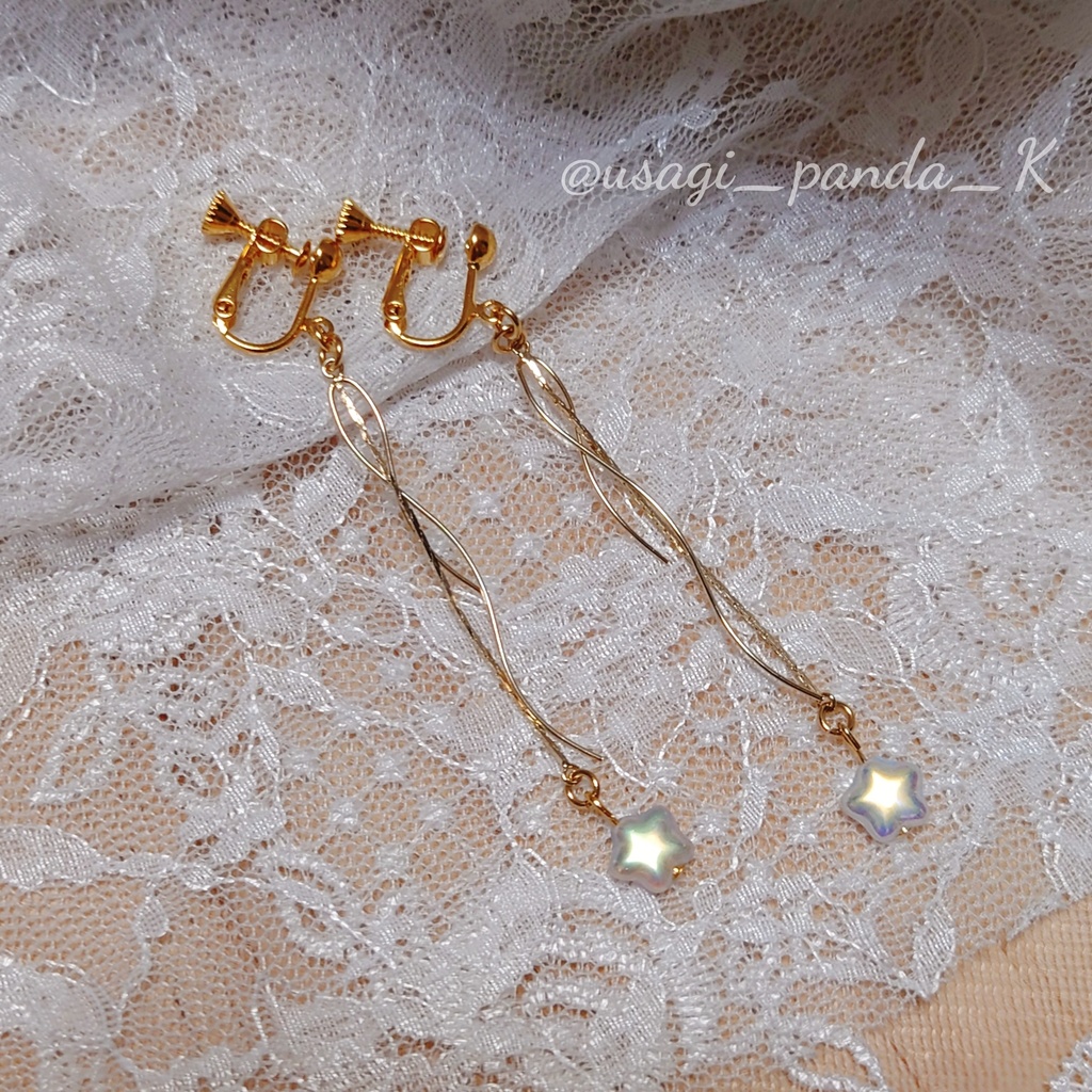 〈恋と深空〉揺らめく星イヤリング