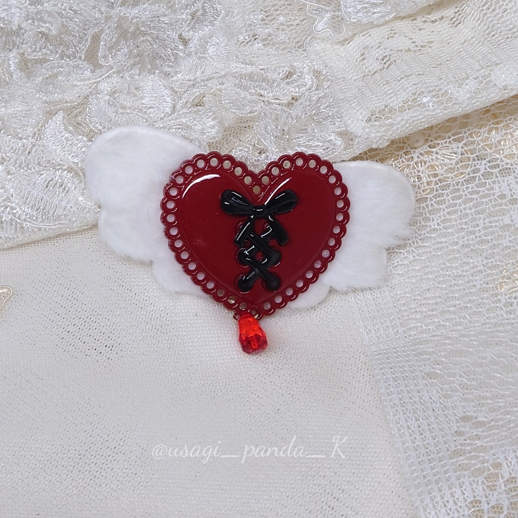 〈恋と深空〉編上げハートのヘアクリップ