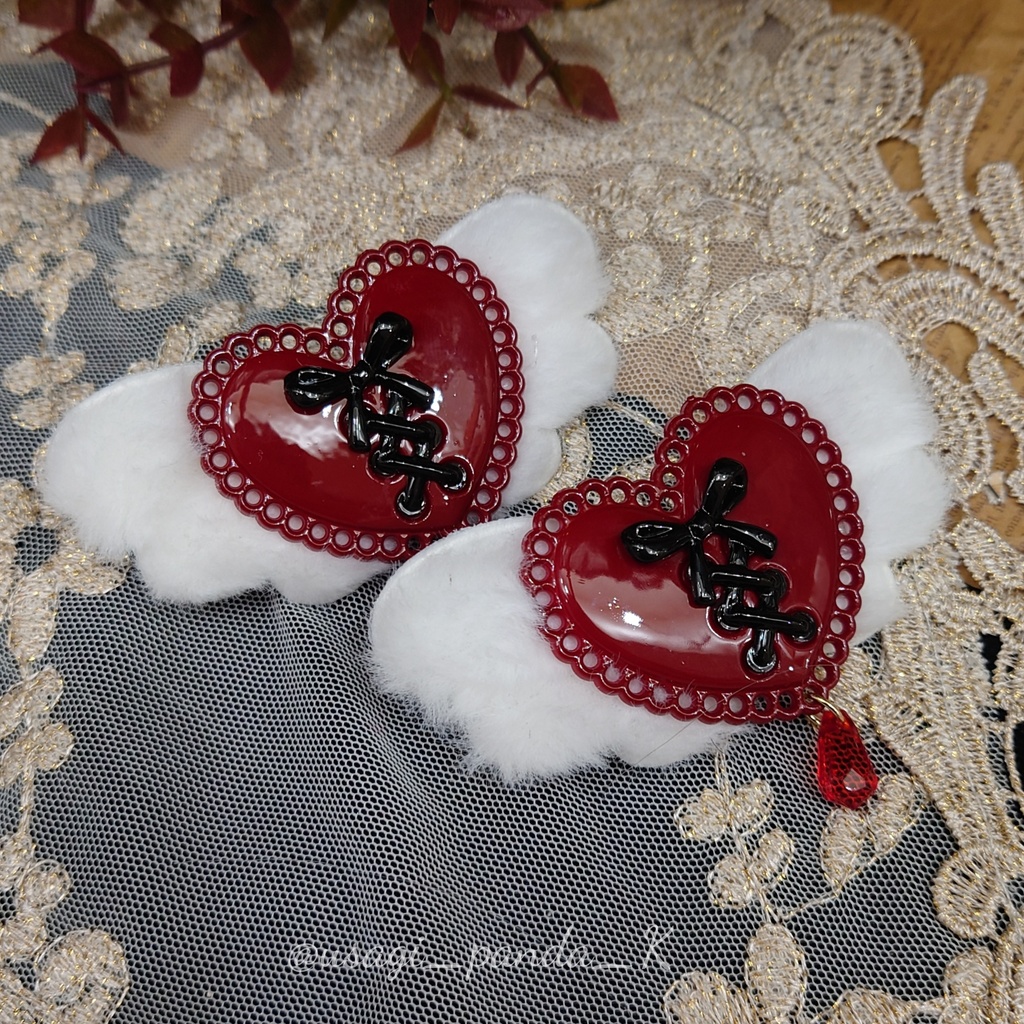 〈恋と深空〉編上げハートのヘアクリップ