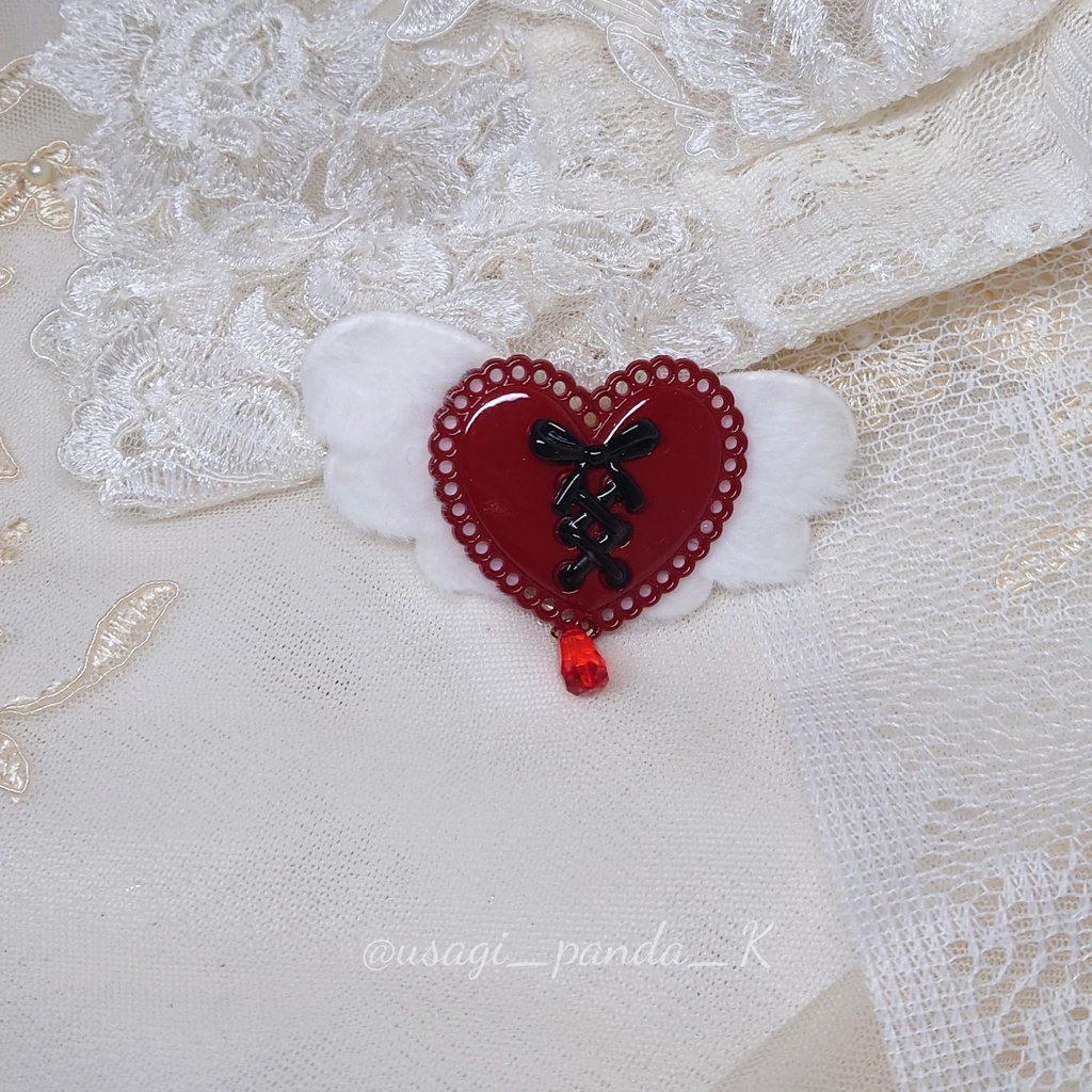 〈恋と深空〉編上げハートのヘアクリップ