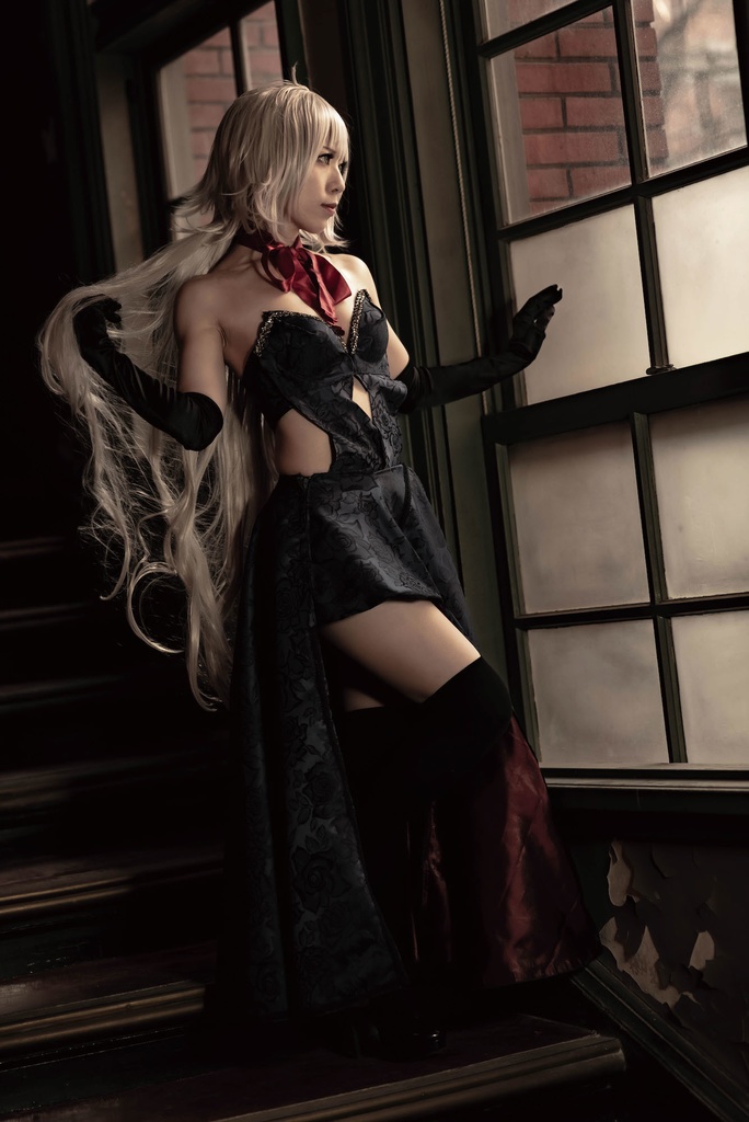 【C99新刊】FGOジャンヌダルクオルタ写真集「Sorcière Dragon」