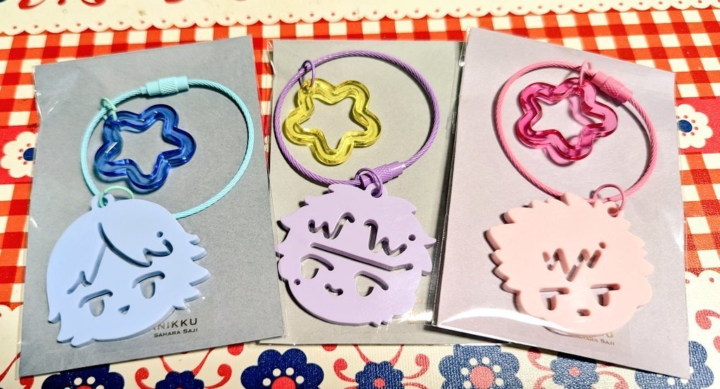 顔のアクキー