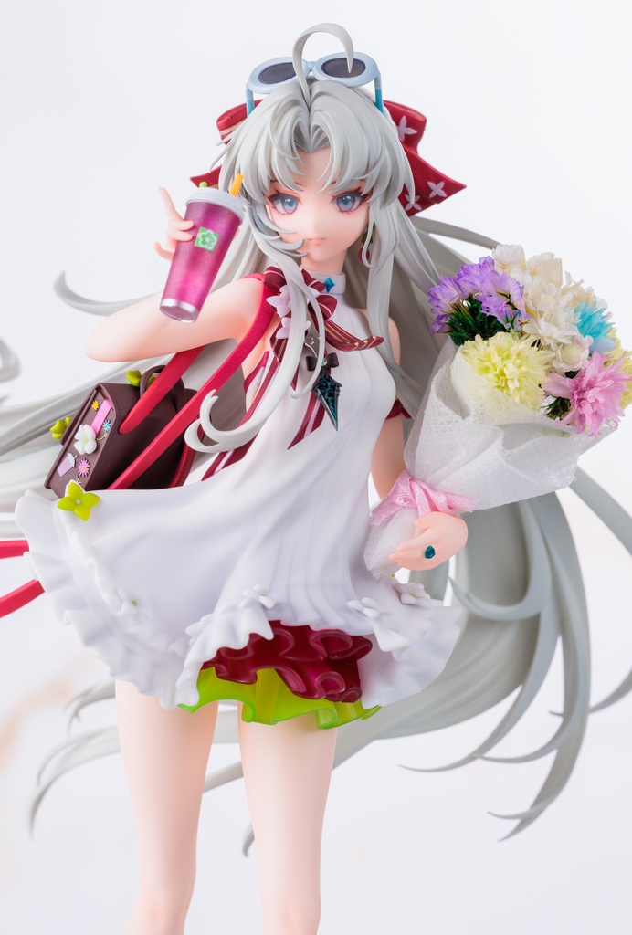 【受注生産】鳴潮 カルロッタ 花やかなあなたへ ガレージキット