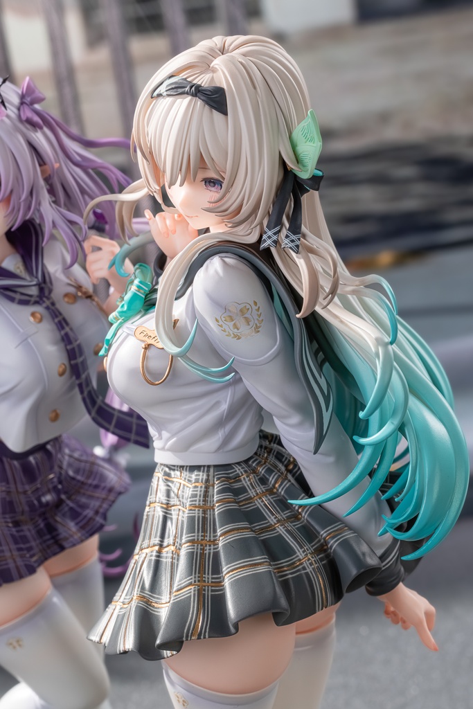 制服姿のホタル スターレイル
