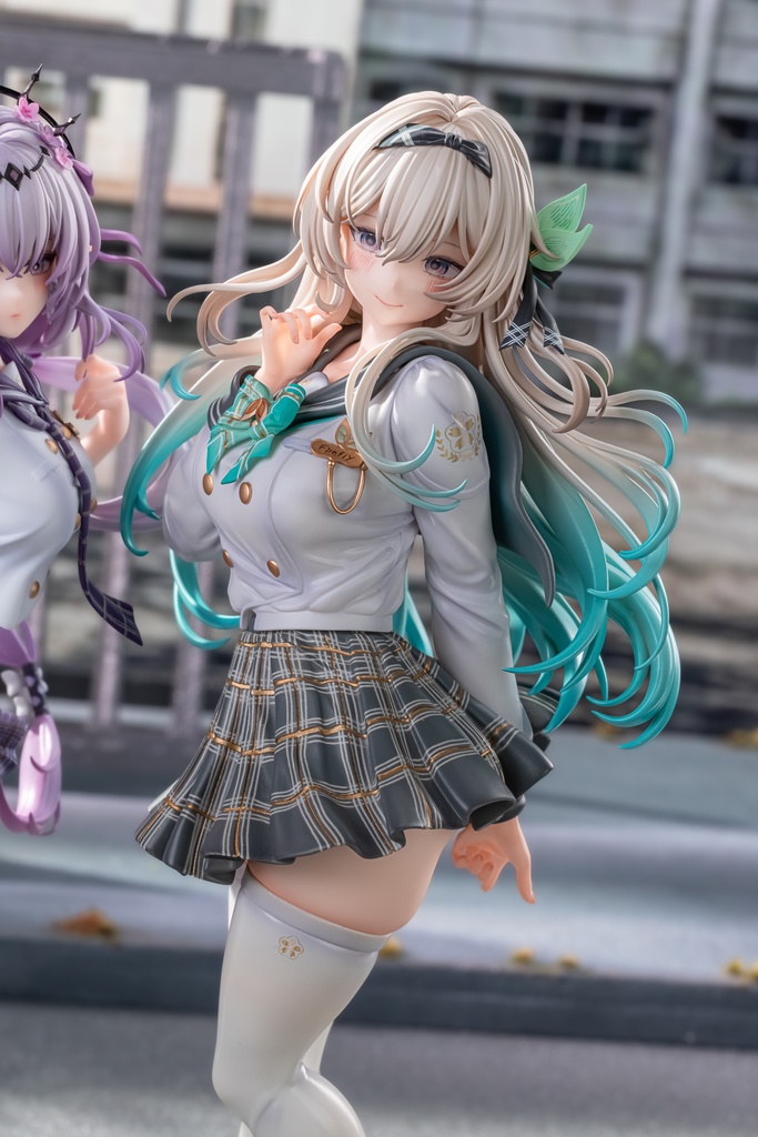 制服姿のホタル スターレイル