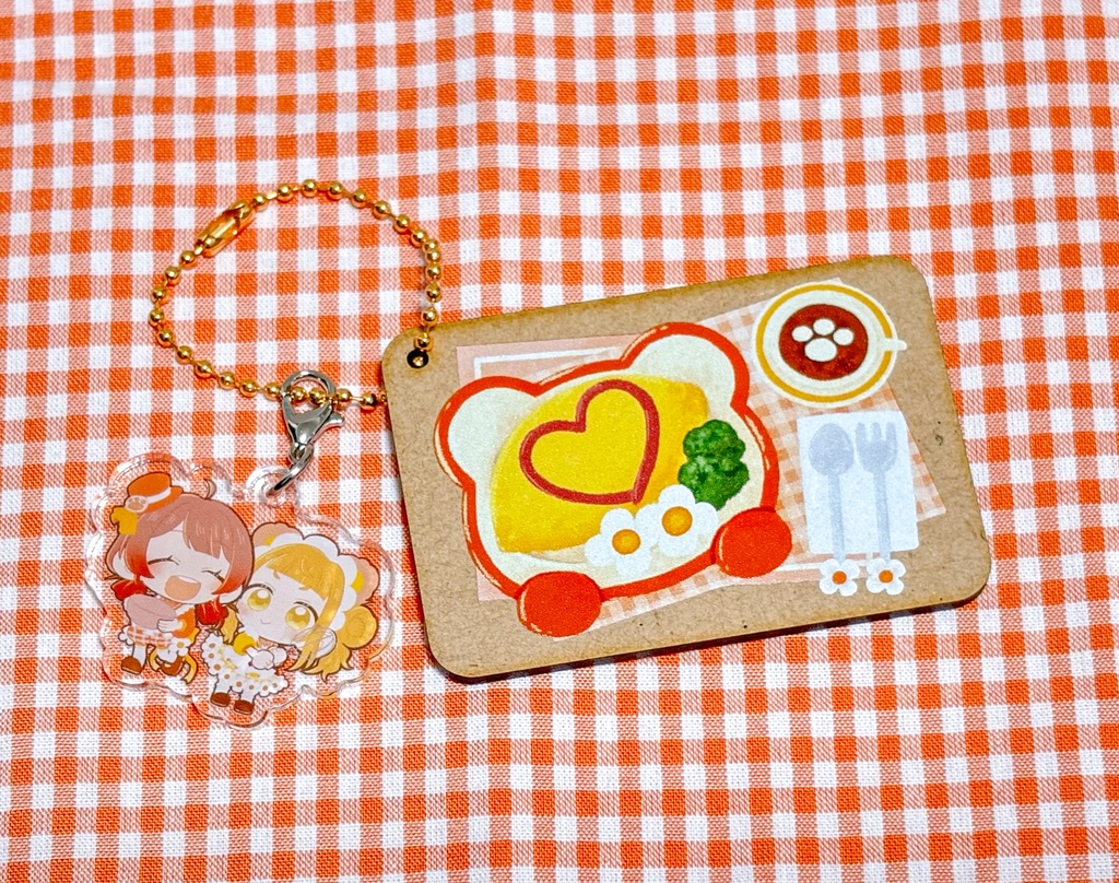 チャーム付きプレートキーホルダー