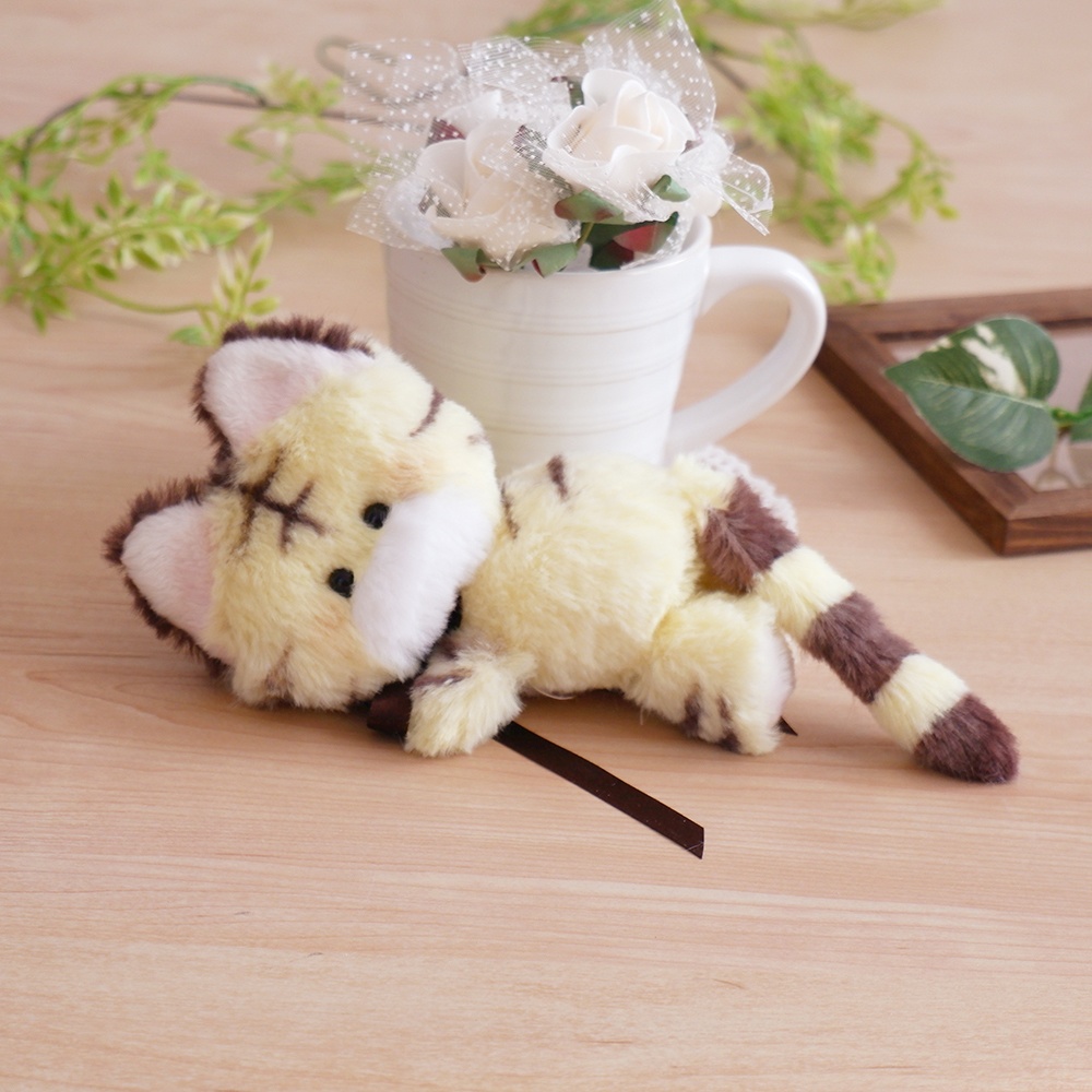 A トラネコさん、B 白虎ネコさん