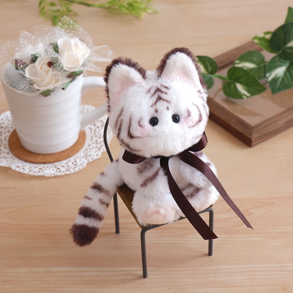 A トラネコさん、B 白虎ネコさん