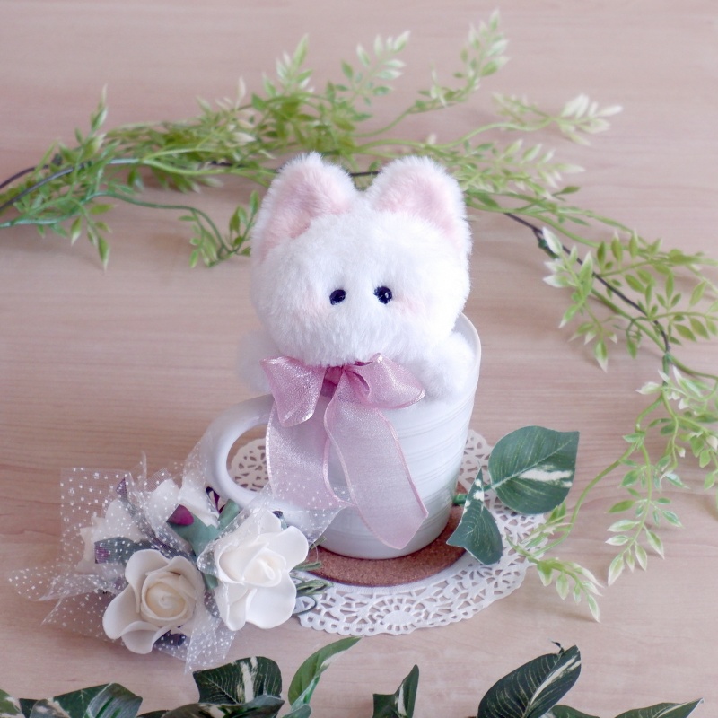 おすわり猫さん