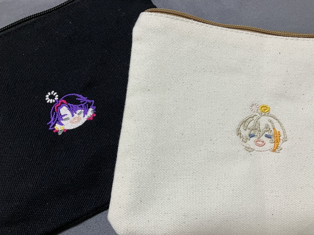 刺繍ポーチ