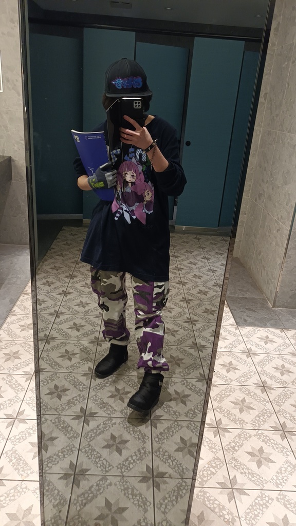 ✨👾カシスちゃん👾✨のロングスリーブTシャツ