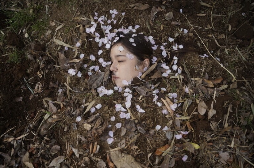 天音うらん 1stフォトブック『桜の樹の下には』