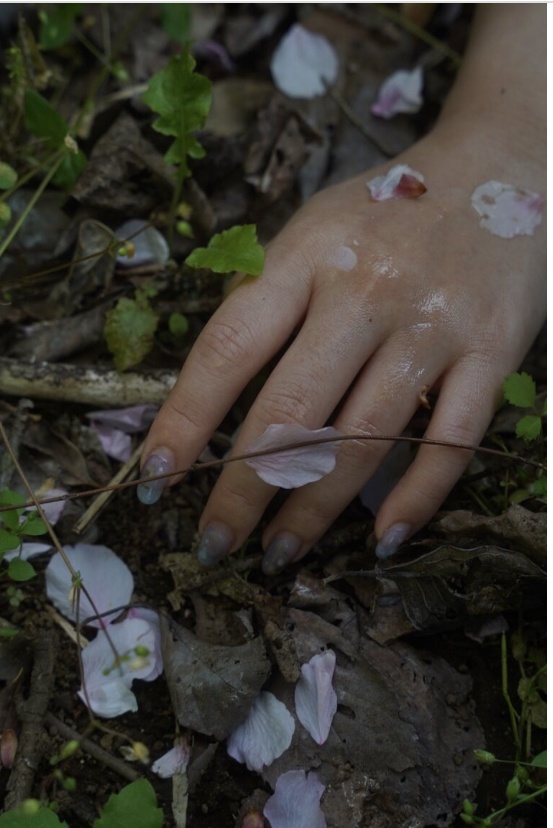 天音うらん 1stフォトブック『桜の樹の下には』