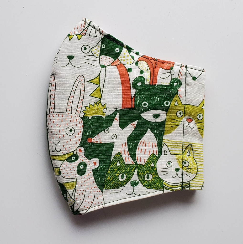 大人用布マスク【密な動物たち/グリーン】かわいい 綿100%