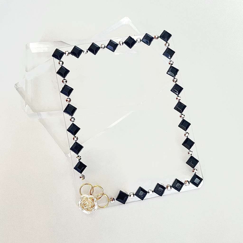 トレカケースデコ B8 硬質ケース ブラック 黒 ダイヤ バラ ローズ ゴールド シンプル シック モノクロ ストーンデコ カードケースデコ デコ 硬質ケースデコ 推し活 オタ活 ヲタ活