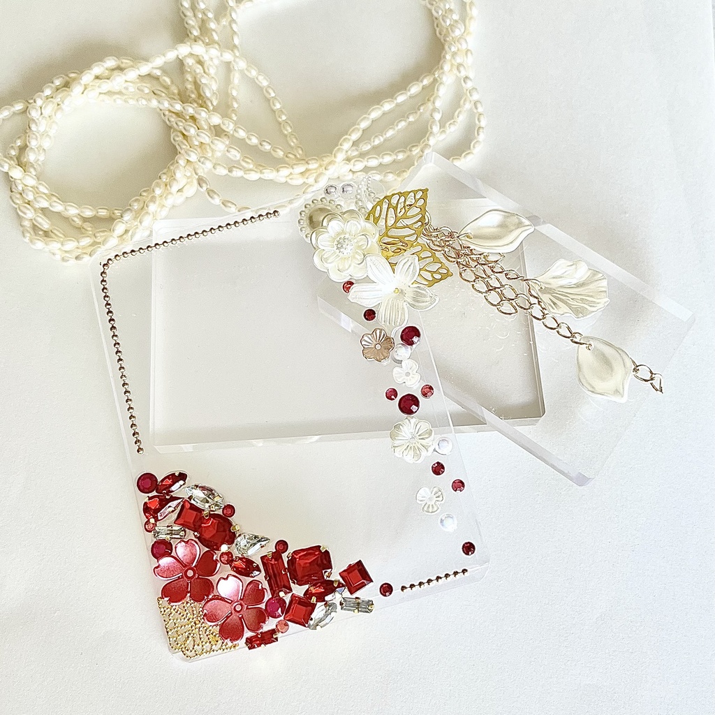 トレカケースデコ B8 硬質ケースデコ 花 レッド ホワイト 赤 王子様 雫 アイシェイプ フラワー チェーン ラインストーン パール フォトフレーム カードケースデコ 推し活 ヲタ活