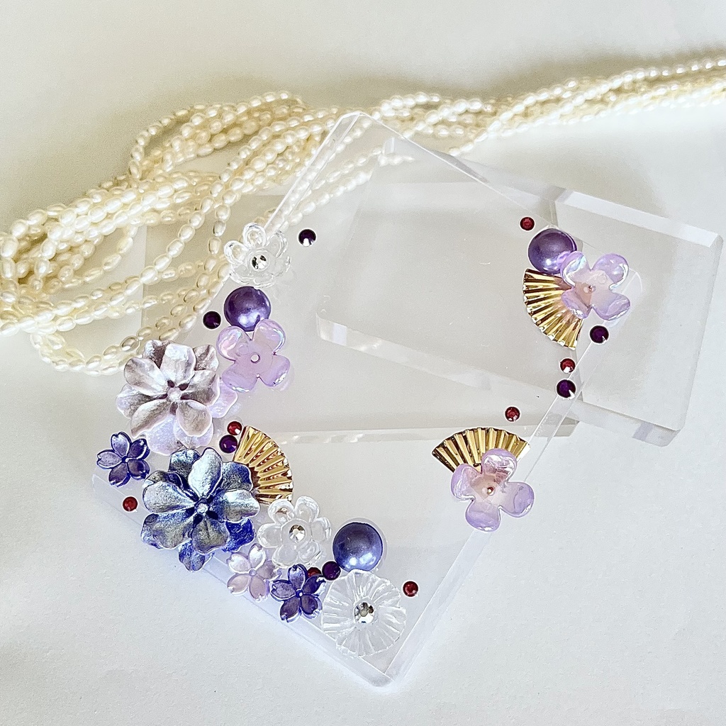 トレカケースデコ B8 硬質ケースデコ 花 ゴールド クリア 紫 フラワー ホワイト チェーン パール 扇子 透明 ラインストーン フォトフレーム カードケースデコ 推し活 ヲタ活