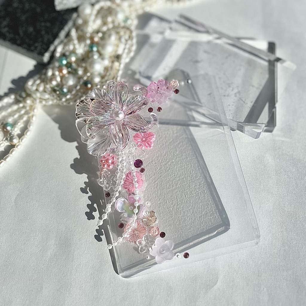 トレカケースデコ B8 硬質ケース ビジュー フラワー ピンク クリア パール ゴールド ストーン 花びら 透明 フォトフレーム カードケースデコ 推し活 ヲタ活 プレゼント