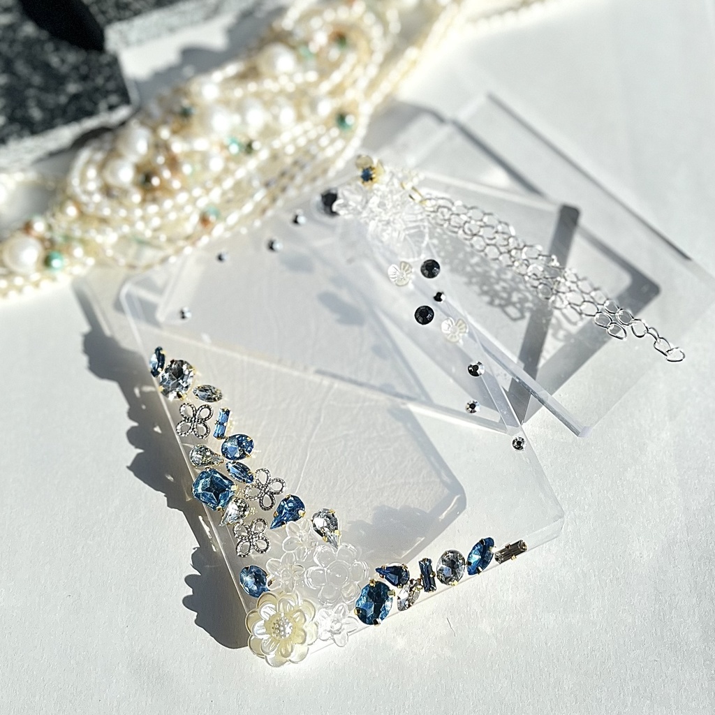 トレカケースデコ B8 硬質ケースデコ 花 パール シルバー ラインストーン ブルー 青 アクア ビジュー フラワー チェーン フォトフレーム カードケースデコ 推し活 ヲタ活 プレゼント