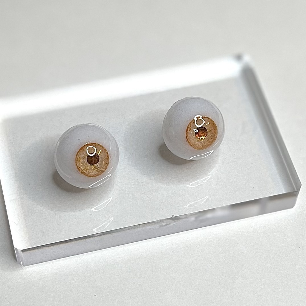 ドールアイ 18mm / 9mm ペールオレンジ レジンアイ ハンドメイド