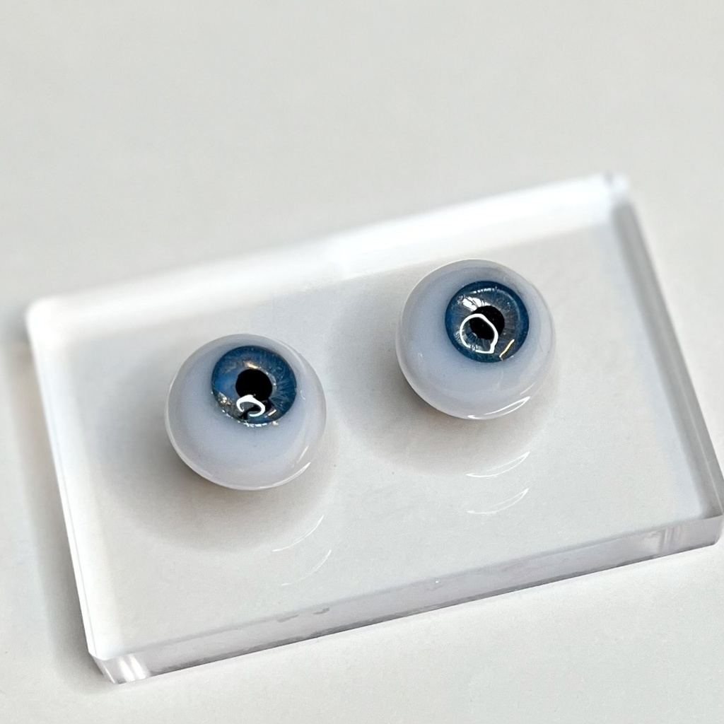 ドールアイ 20mm / 10mm 青空 クリアブルー 水色 レジンアイ ハンドメイド