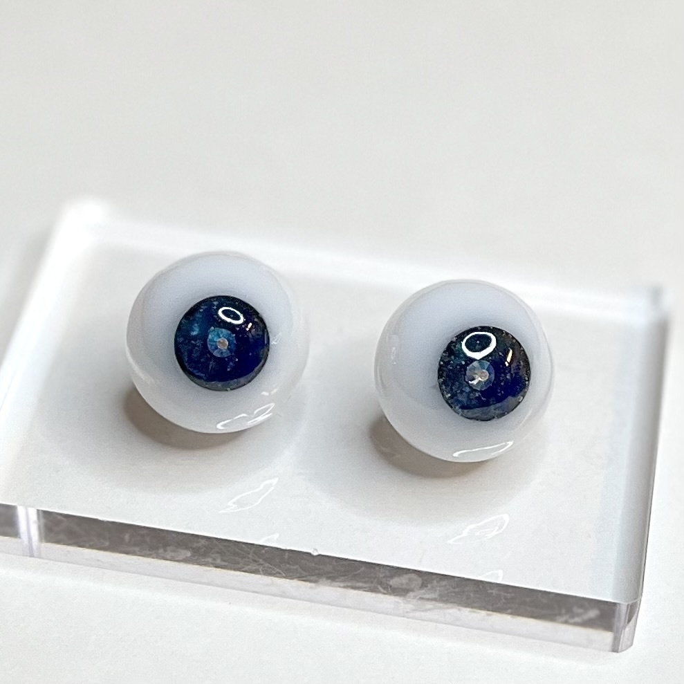 ドールアイ 20mm / 10mm 夜空 群青 レジンアイ ハンドメイド