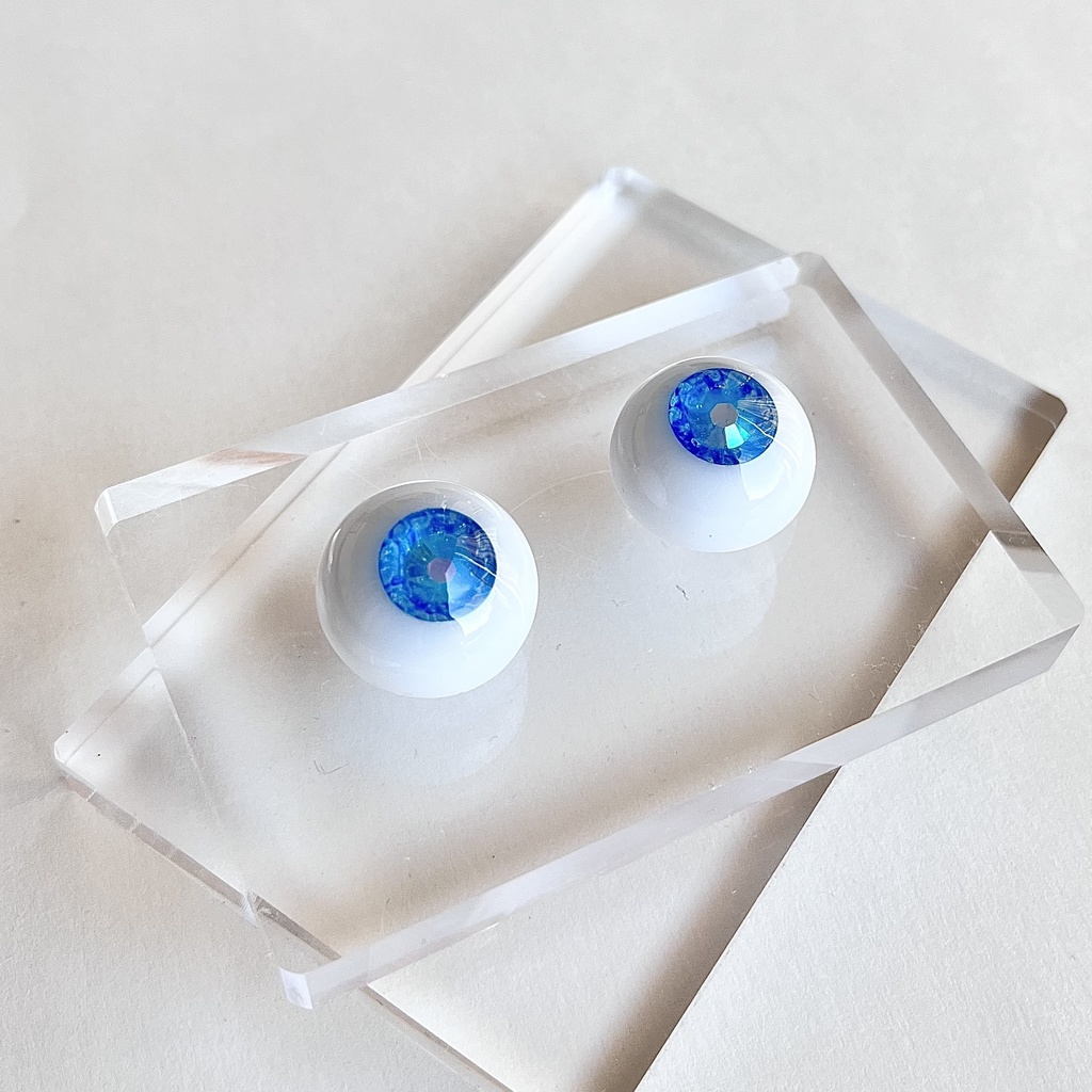 ドールアイ 20mm / 11mm サファイア レジンアイ ハンドメイド