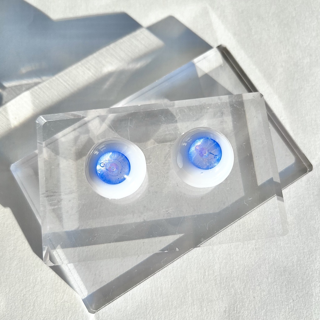 ドールアイ 20mm オーロラブルー レジンアイ ハンドメイド