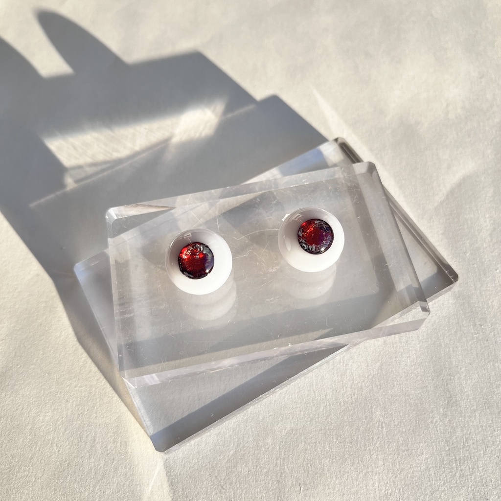 ドールアイ 18mm / 9mm ガーネット レジンアイ ハンドメイド 0021