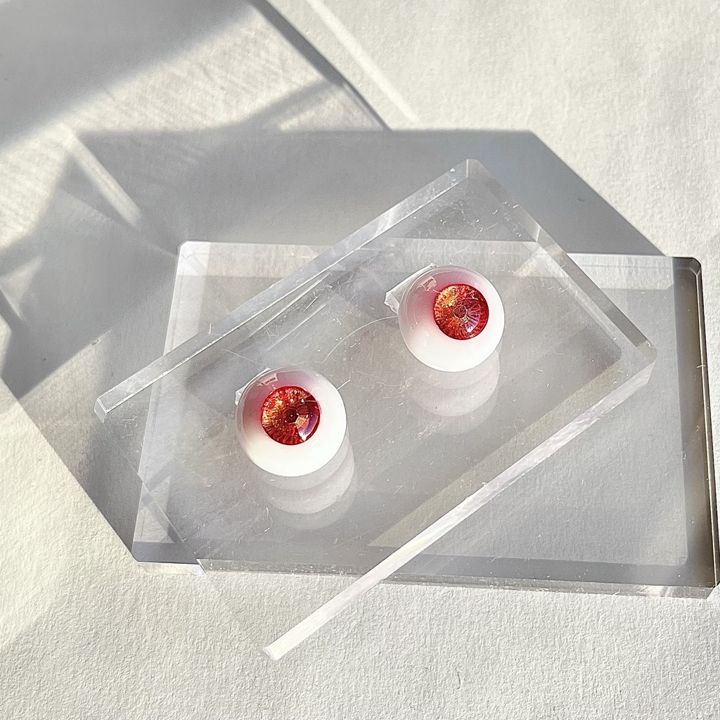 ドールアイ 18mm / 9mm バーミリオン レジンアイ ハンドメイド 0025