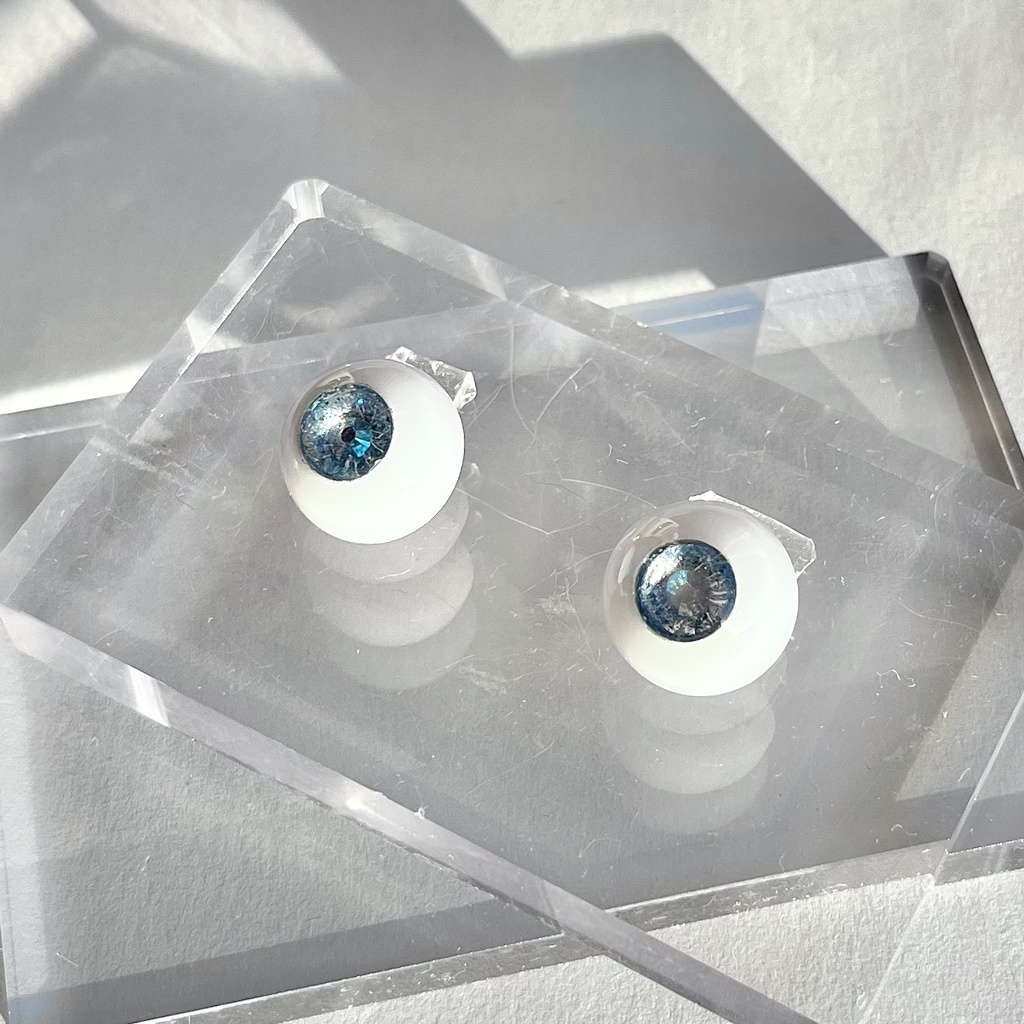 ドールアイ 16mm / 8mm hologram レジンアイ ハンドメイド 0028