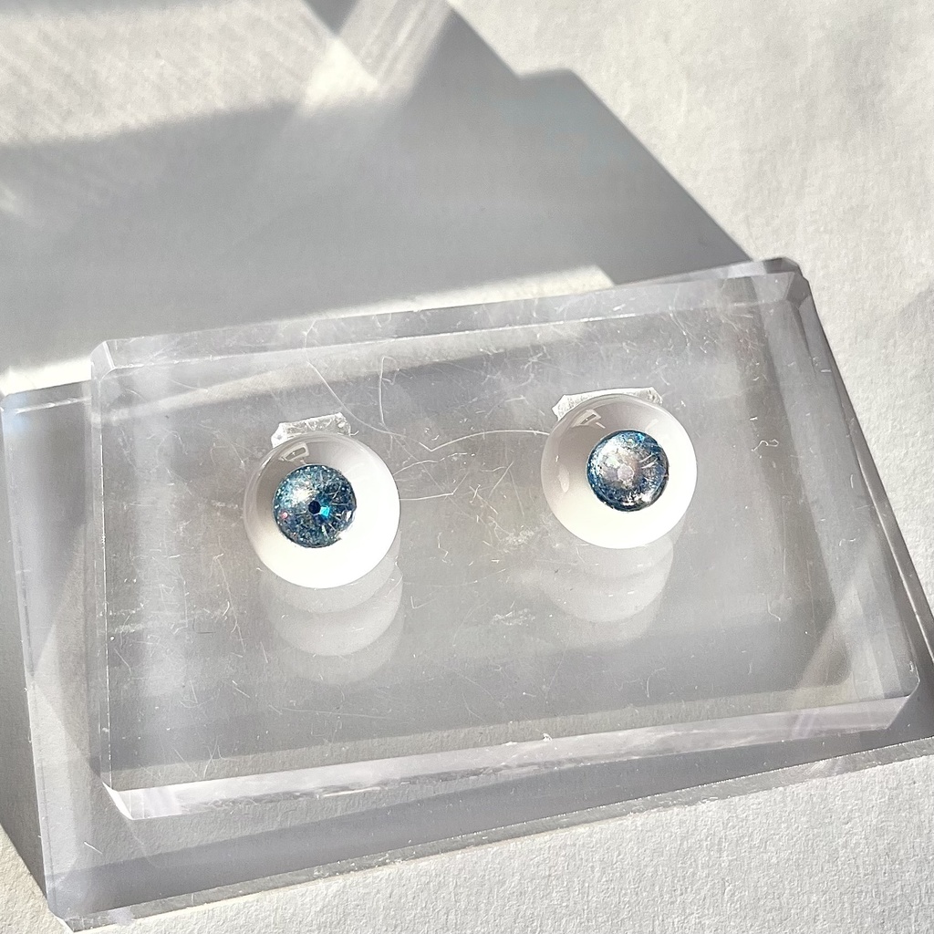 ドールアイ 16mm / 8mm  hologram      レジンアイ ハンドメイド 0028