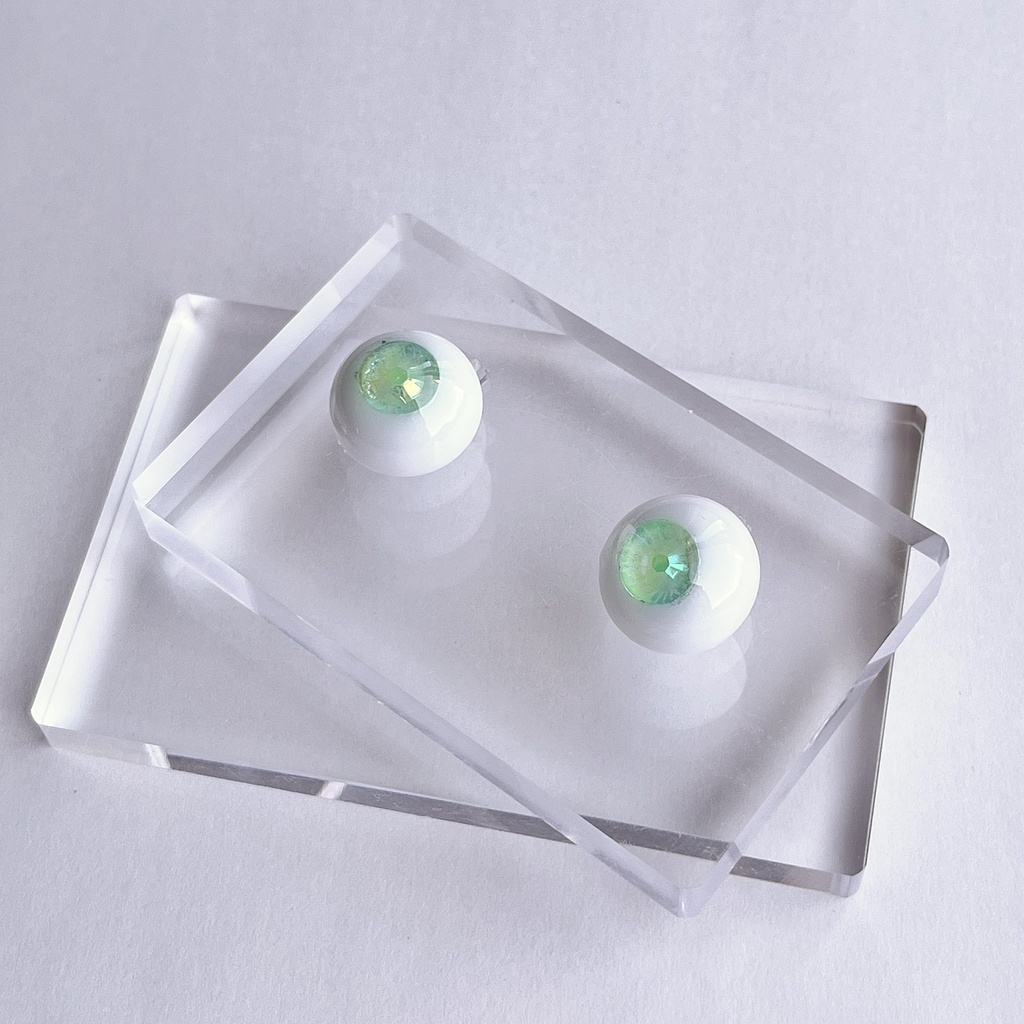 ドールアイ 18mm / 9mm ポップングリーンアイ レジンアイ ハンドメイド 0042