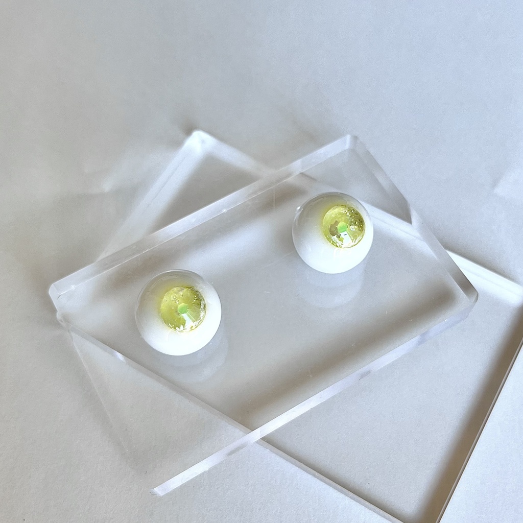 ドールアイ 18mm / 9mm レモンの瞳 レジンアイ ハンドメイド 0048
