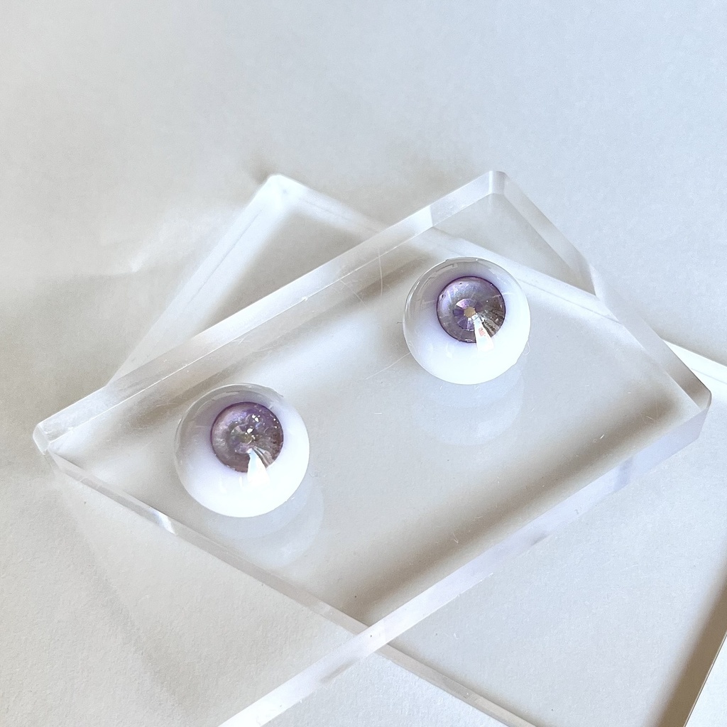 ドールアイ 18mm / 9mm 藤と雪 レジンアイ ハンドメイド 0050