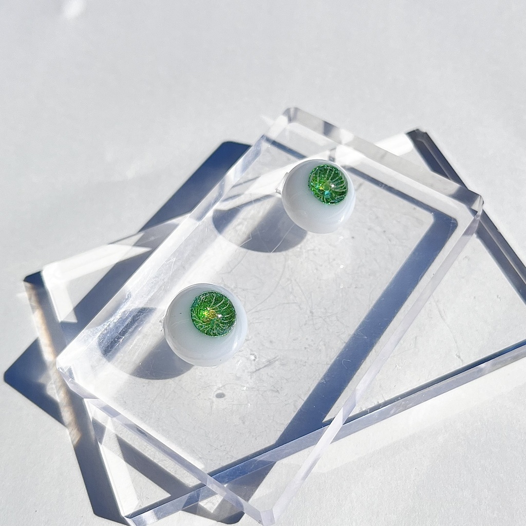 ドールアイ 16mm / 8mm   Chrome tourmaline      レジンアイ  0056