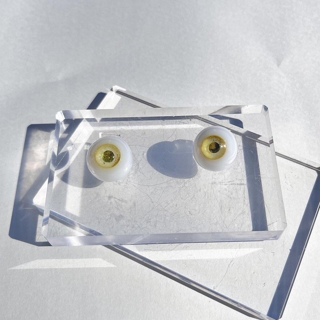 ドールアイ 16mm / 8mm   lemon quartz       レジンアイ ハンドメイド0061