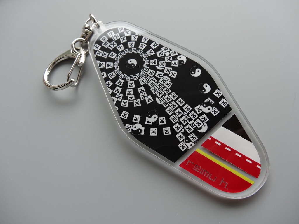 弾幕デザインキーホルダー 博麗霊夢