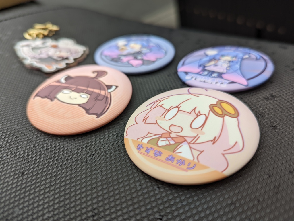 ウナ缶バッジ(&きりたん&紲星あかり)