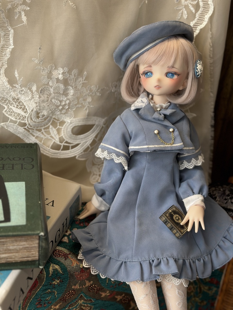 クラシカルケープジャケット