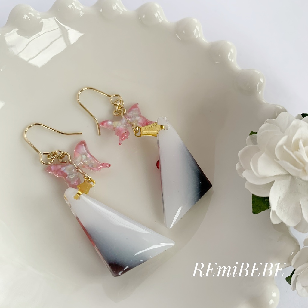 鬼滅の刃 栗花落カナヲ モチーフピアス(イヤリング)