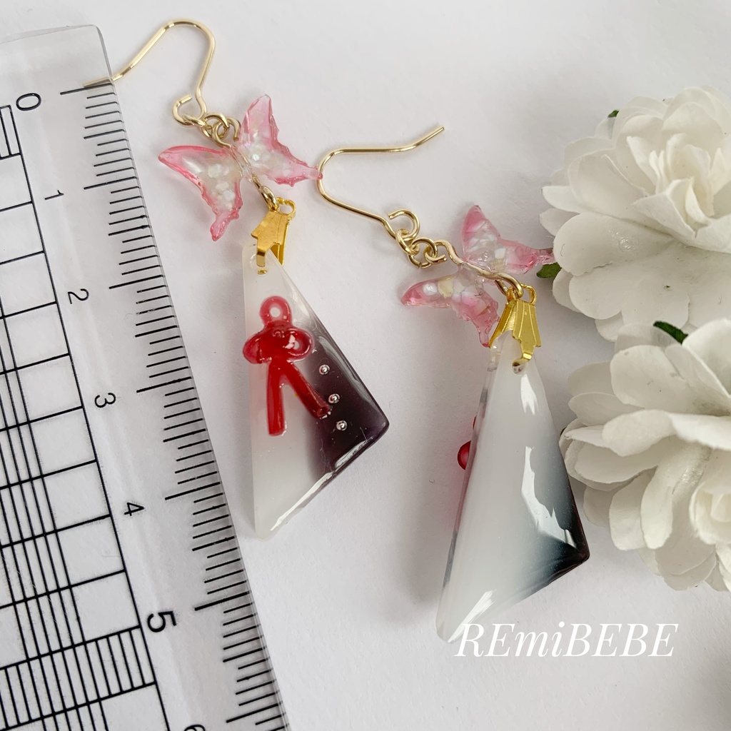 鬼滅の刃 栗花落カナヲ モチーフピアス(イヤリング)