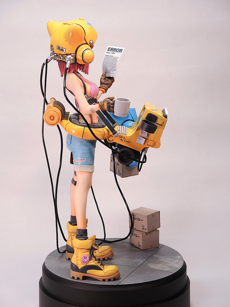 DRONE REPAIR GIRL 【未塗装組み立てオリジナルガレージキット】