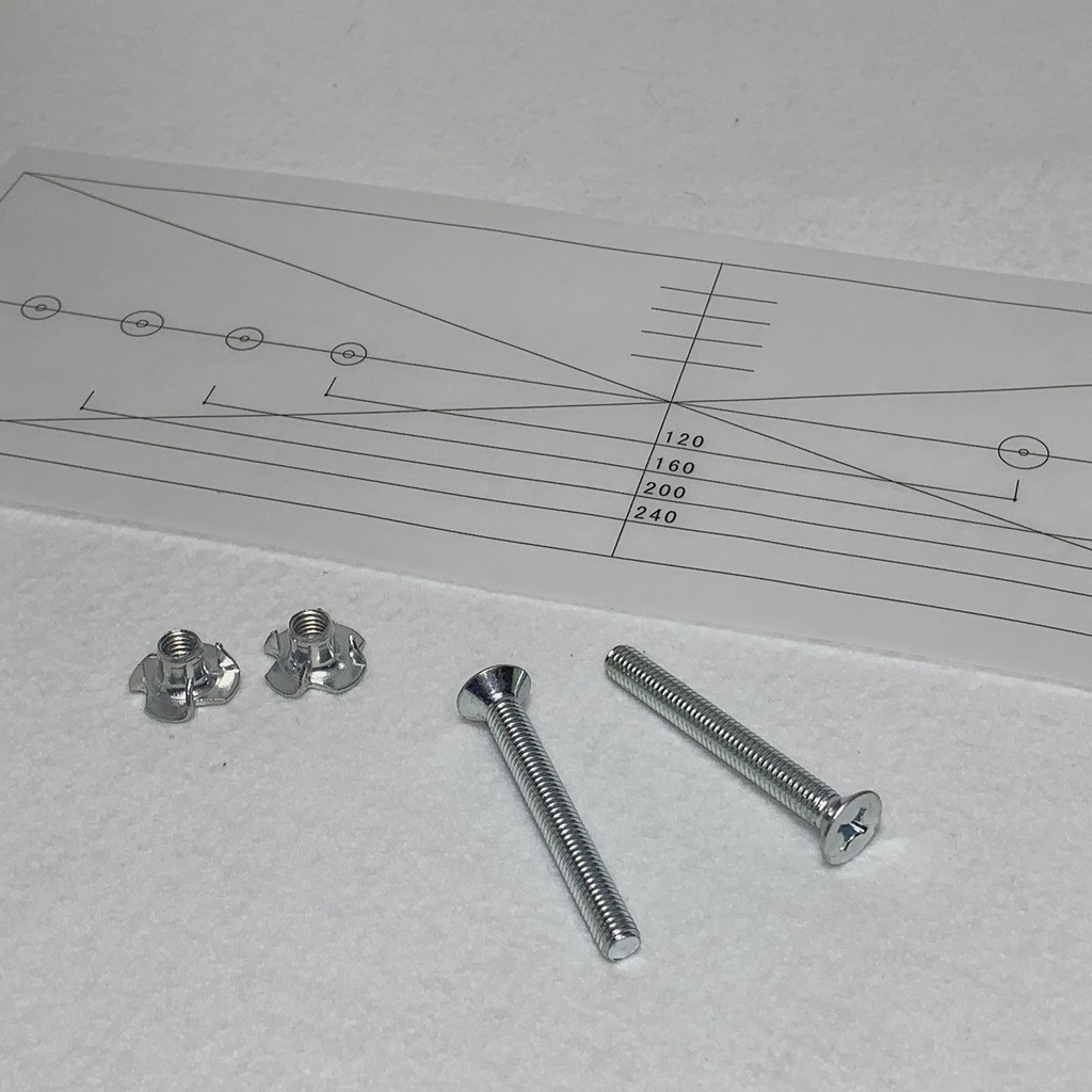 艦船模型用 飾り脚 菊花紋章 光沢黒・金塗装済 2本セット 1/350 & 1/700