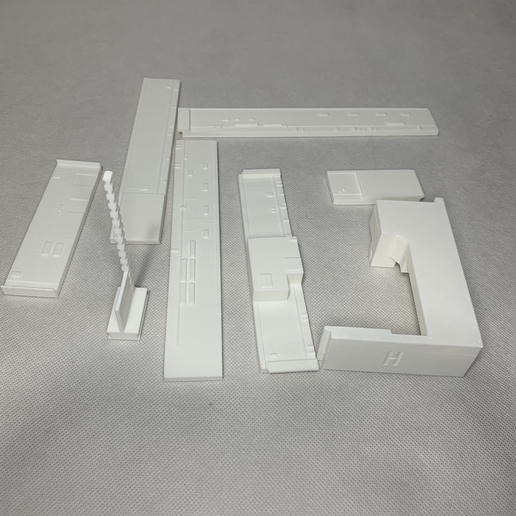 アメリカ海軍 空母 ジェラルド・R・フォード 1/350用 格納庫 3Dプリント レジンパーツ 艦船模型