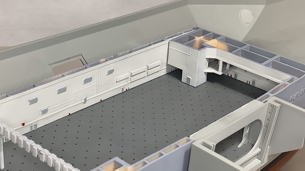 アメリカ海軍 空母 ジェラルド・R・フォード 1/350用 格納庫 3Dプリント レジンパーツ 艦船模型